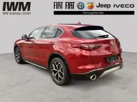 Gebraucht Alfa Romeo Stelvio Lusso 209 PS (153 kW) 2021 Rot SUV
