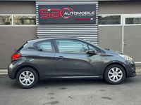 Gebraucht Peugeot 208 Active 68 PS (50 kW) 2017 Grau Kleinwagen
