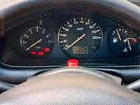 Gebraucht Ford Fiesta 60 PS (44 kW) 1999 Silber Kleinwagen