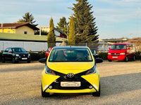 Gebraucht Toyota Aygo X-cite 69 PS (50 kW) 2016 Dynamic yellow Kleinwagen