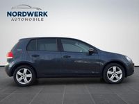 Gebraucht VW Golf VI Team 105 PS (77 kW) 2010 Blau Kleinwagen