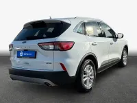 Gebraucht Ford Kuga Titanium 152 PS (111 kW) 2022 Weiß SUV