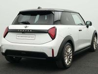 Gebraucht Mini Cooper Favoured 156 PS (114 kW) 2024 Weiß Kleinwagen