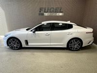 Gebraucht Kia Stinger GT 373 PS (274 kW) 2022 Snow white pearl Kleinwagen