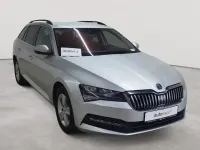 Gebraucht Skoda Superb Ambition 150 PS (110 kW) 2023 Silber metallic Kombi