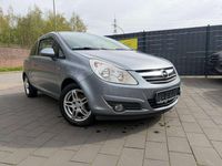 Gebraucht Opel Corsa Innovation 80 PS (58 kW) 2010 Lichtsilber m2 Kleinwagen