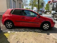Second-hand VW Golf 115 CP (84 kW) 2004 Roșu Coupe