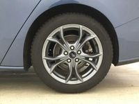 Gebraucht Ford Focus ST-Line 125 PS (91 kW) 2020 Chromablau metallic (metallic) Kombi