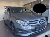 Gebraucht Mercedes B180 109 PS (80 kW) 2015 Grau Van / Kleinbus