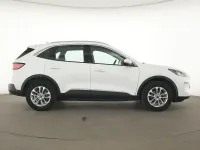 Gebraucht Ford Kuga Titanium 190 PS (139 kW) 2023 Frost weiss SUV