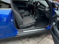 Gebraucht Mini One D 95 PS (69 kW) 2018 Blau Kleinwagen