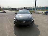 Gebraucht Volvo V60 120 PS (88 kW) 2018 Grau Kombi