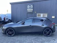 Neu Mazda 3 Homura-Line 140 PS (102 kW) 2026 Grau Limousine