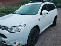 Gebraucht Mitsubishi Outlander P-HEV 201 PS (147 kW) 2014 Weiß SUV