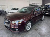 Usata Audi A1 Sportback Attraction 105 CV (77 kW) 2012 Rosso Utilitaria