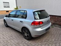 Gebraucht VW Golf VII Comfortline 80 PS (58 kW) 2012 Silber Limousine