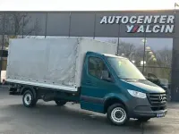 Gebraucht Mercedes Sprinter 143 PS (105 kW) 2019 Föster grün Van
