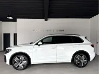 Gebraucht VW Touareg 340 PS (250 kW) 2024 Pure white SUV