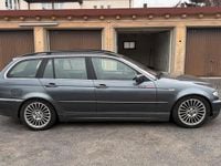 Gebraucht BMW 325 Basis 192 PS (141 kW) 2002 Grau Kombi