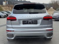 Gebraucht Porsche Cayenne Platinum Edition 262 PS (192 kW) 2016 Silber SUV