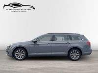 Gebraucht VW Passat Business 122 PS (89 kW) 2023 Grau Limousine