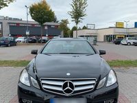 Gebraucht Mercedes E200 184 PS (135 kW) 2010 Schwarz Coupé