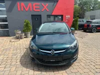 Gebraucht Opel Astra Edition 116 PS (85 kW) 2015 Grün Limousine