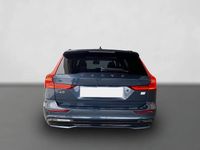 Gebraucht Volvo V60 Plus 455 PS (334 kW) 2022 Blau Kombi