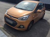 Gebraucht Hyundai i10 67 PS (49 kW) 2014 Orange Kleinwagen