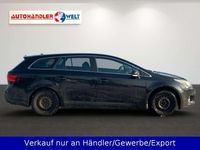 Gebraucht Toyota Avensis Life 147 PS (108 kW) 2013 Schwarz Kombi