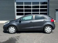 Gebraucht Kia Rio 86 PS (63 kW) 2012 Grau Limousine