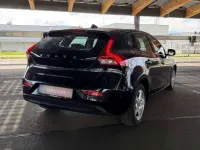 Gebraucht Volvo V40 You! 114 PS (83 kW) 2014 Black sapphire / metallic Limousine