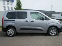 Neu Fiat Doblò Comfort 131 PS (96 kW) 2026 Grau Van / Kleinbus