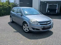 Gebraucht Opel Astra 115 PS (84 kW) 2008 Silber Limousine