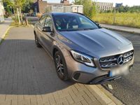 gebraucht Mercedes GLA180 DCT, Panoramadach, Anhängerkupplung, ......