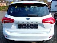 Gebraucht Ford Focus Cool & Connect 95 PS (69 kW) 2021 Frostweiß Kombi
