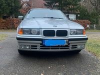 Second-hand BMW 320 150 CP (110 kW) 1992 Argintiu Berlinǎ