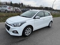 Gebraucht Hyundai i20 Active 75 PS (55 kW) 2019 Weiß Kleinwagen