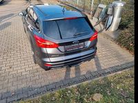 Gebraucht Ford Focus ST-Line 182 PS (133 kW) 2018 Grau Kombi