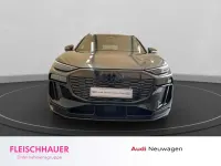 Neu Audi Q6 e-tron Business 314 kW (428 PS) 2026 Grau SUV