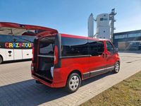 Gebraucht Renault Trafic 114 PS (83 kW) 2013 Rot Van / Kleinbus