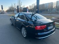 Second-hand Audi A8 351 CP (258 kW) 2011 Albastru Berlinǎ