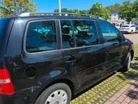 Gebraucht VW Touran Trendline 101 PS (74 kW) 2004 Schwarz Van / Kleinbus