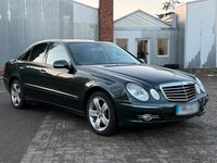 Gebraucht Mercedes E320 Avantgarde 224 PS (164 kW) 2008 Grün Limousine