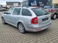 Gebraucht Skoda Octavia Elegance 160 PS (117 kW) 2010 Silber Kombi