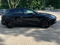 Gebraucht Porsche Cayenne Chrono 441 PS (324 kW) 2018 Schwarz SUV