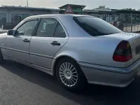 Gebraucht Mercedes C180 122 PS (89 kW) 1998 Silber Limousine