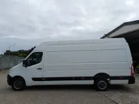 Gebraucht Opel Movano 131 PS (96 kW) 2017 Weiß Van / Kleinbus