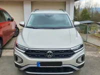 Gebraucht VW T-Roc Life 150 PS (110 kW) 2024 Silber SUV