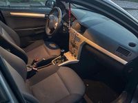 Gebraucht Opel Astra 116 PS (85 kW) 2007 Silber Kombi